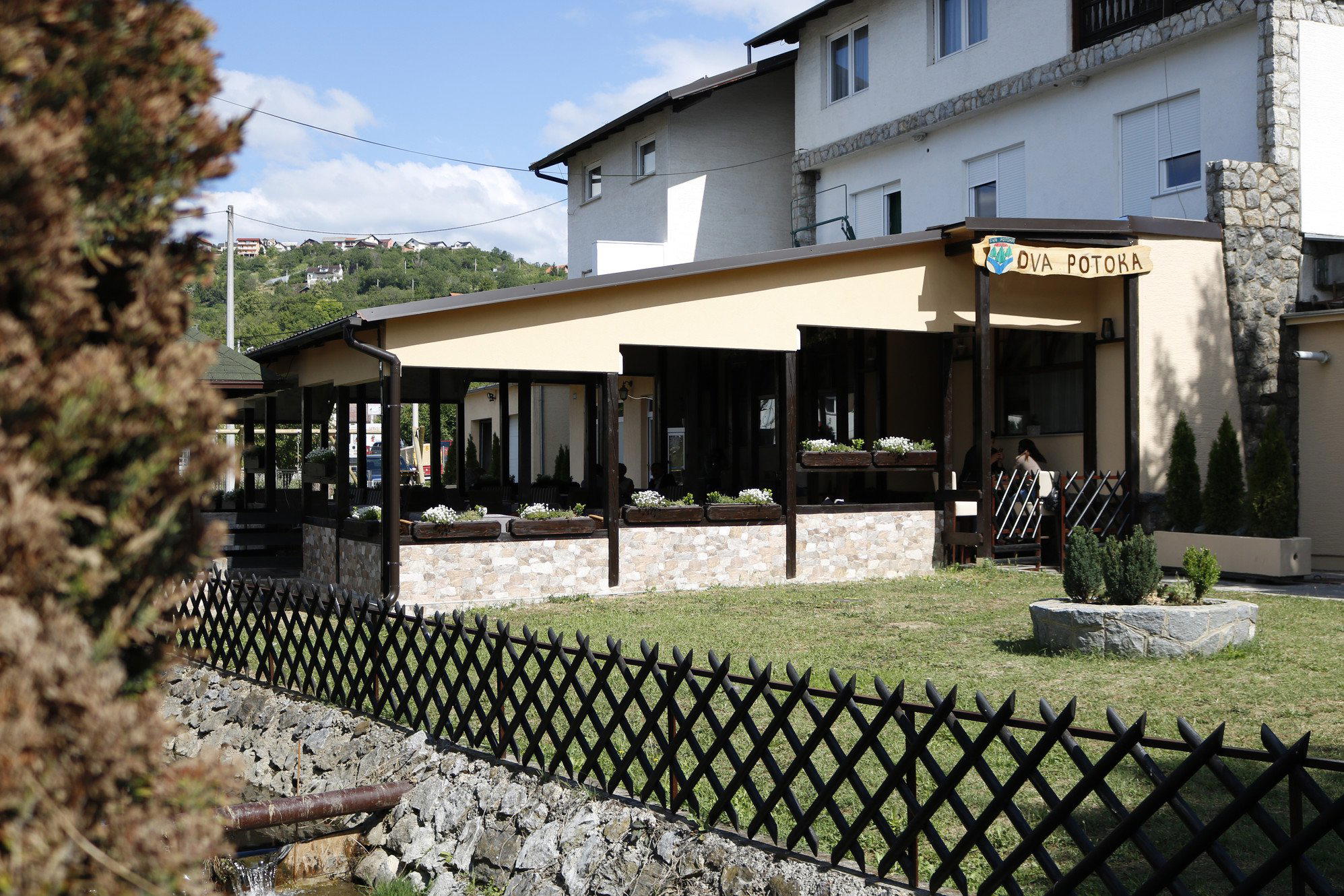 Restoran Dva potoka restaurant in Pluska, Croatia