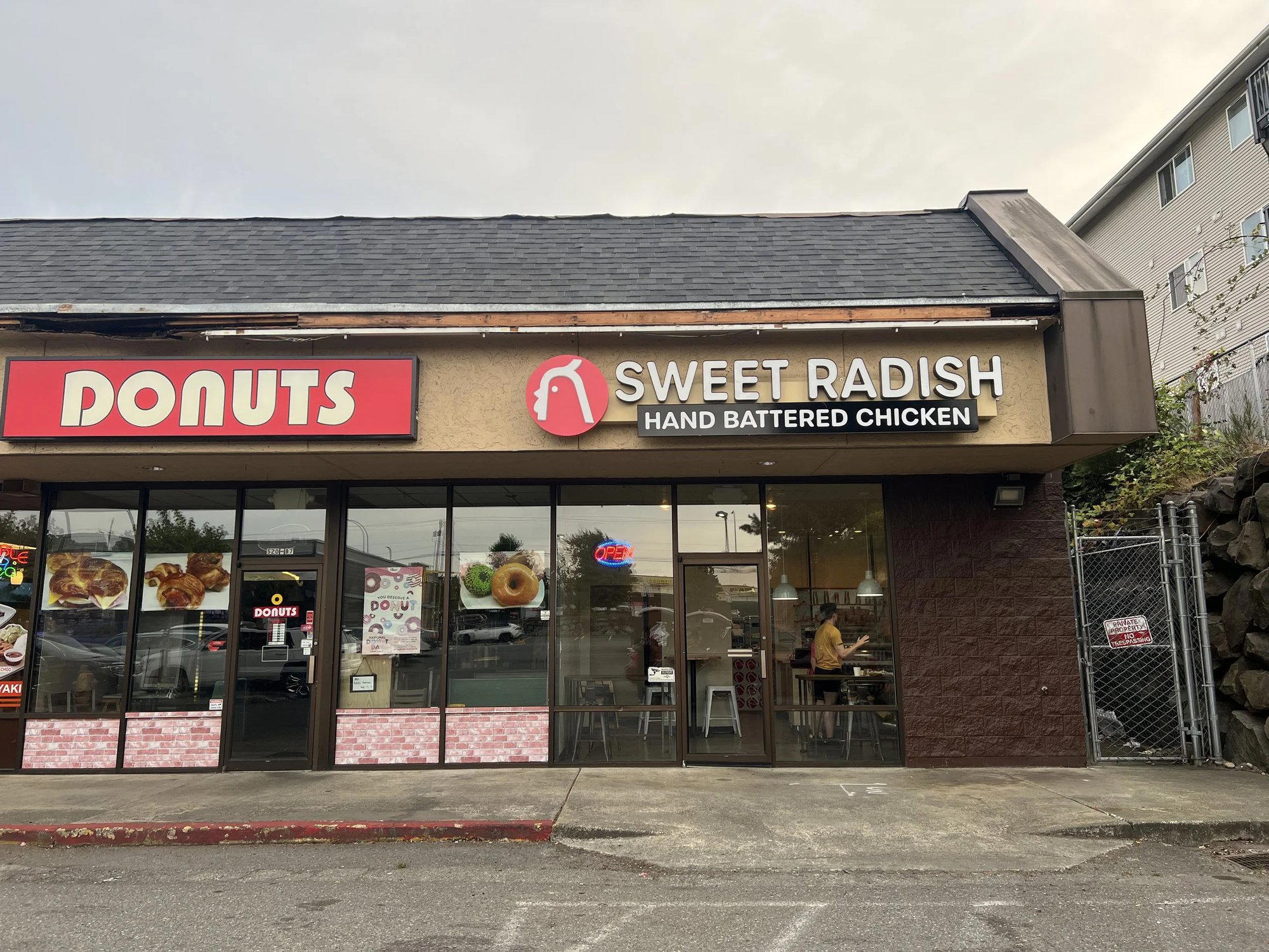 SWEET RADISH restaurant in Everett