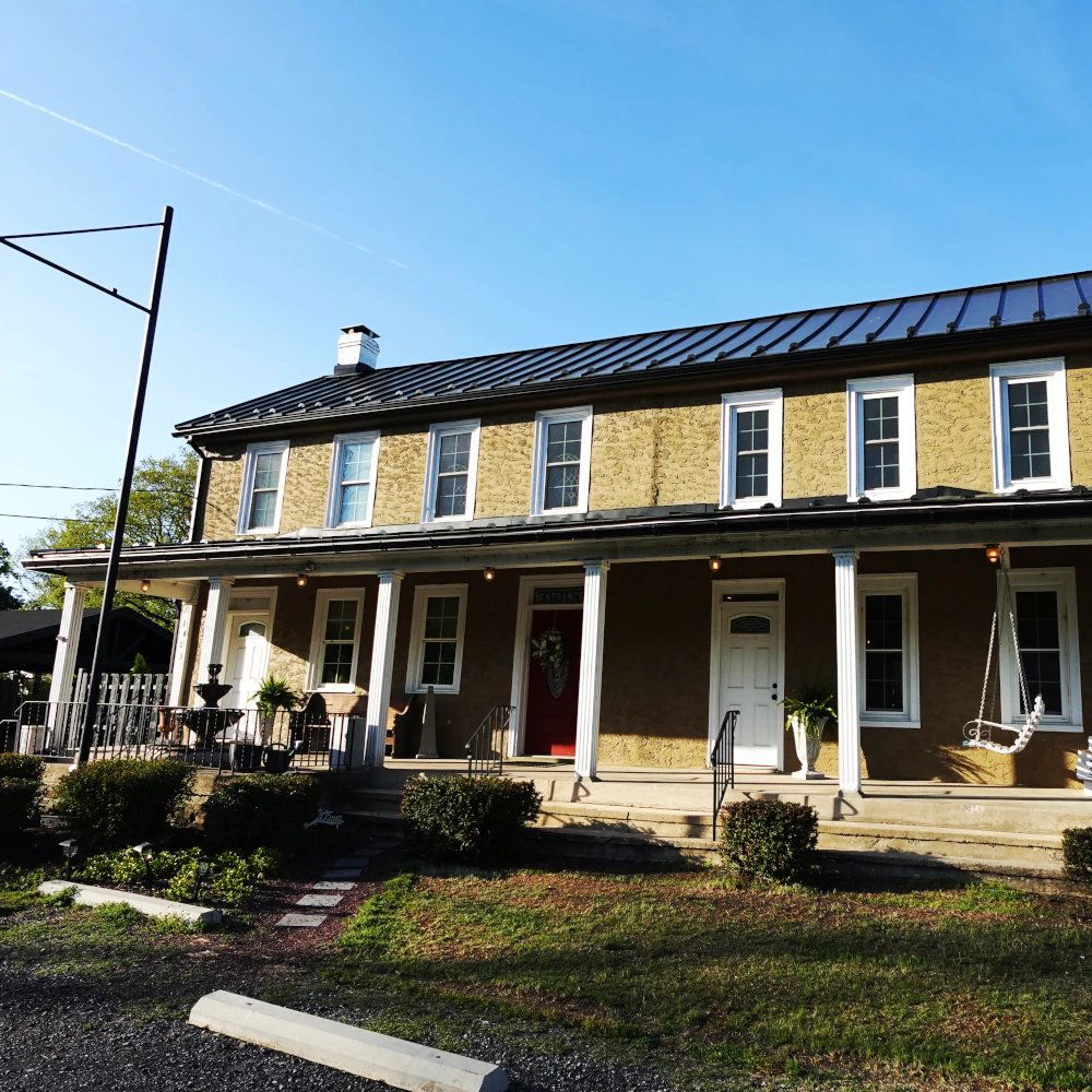 Meraki Manor Restaurant, Restaurant in Birdsboro