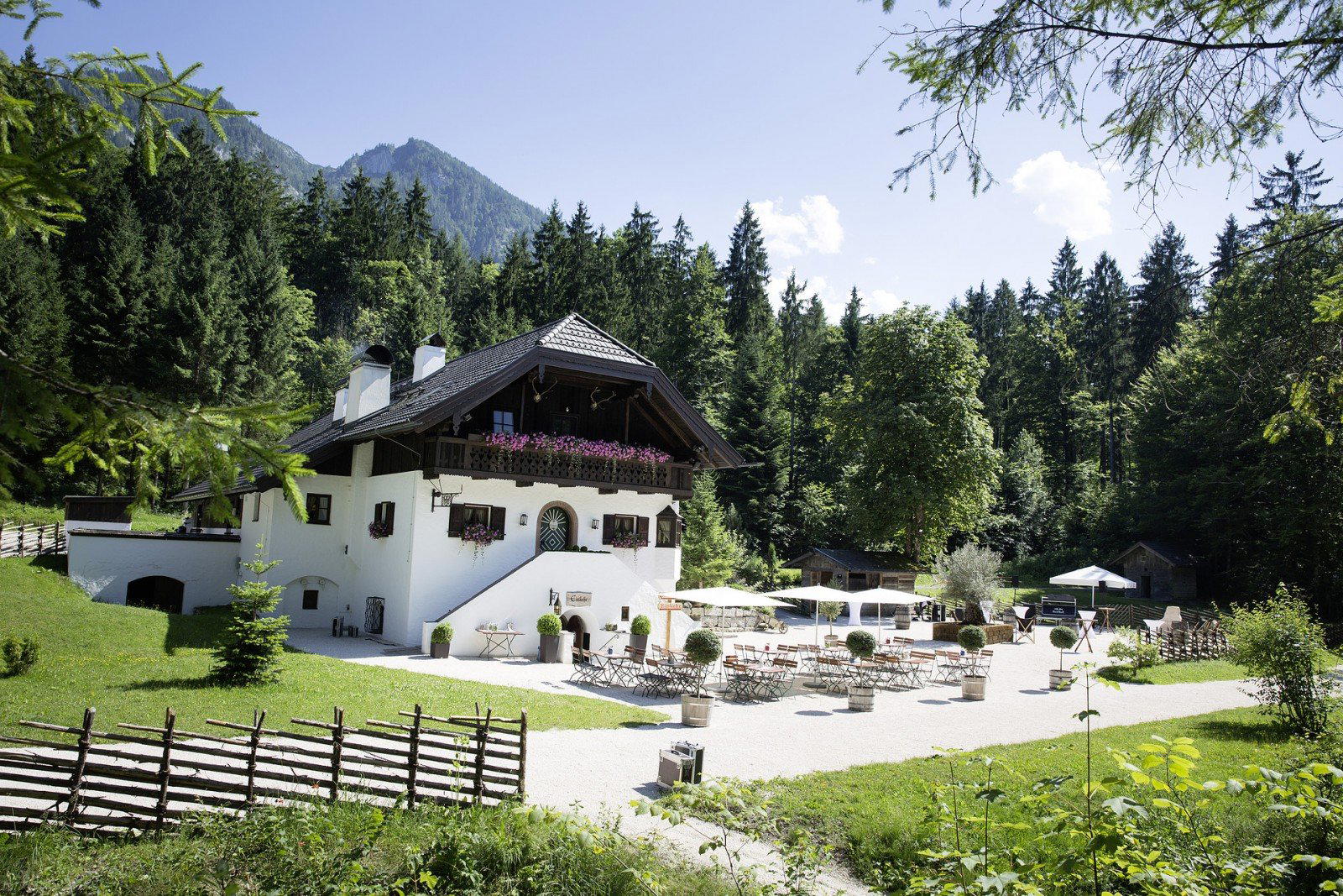 Latschenwirt restaurant in Gro Gmain, Austria