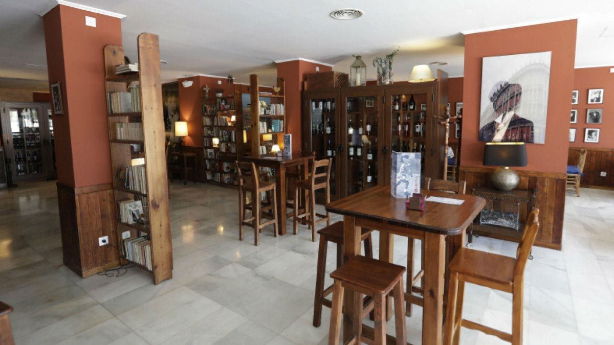 Sabina Los Remedios, Restaurant in Seville