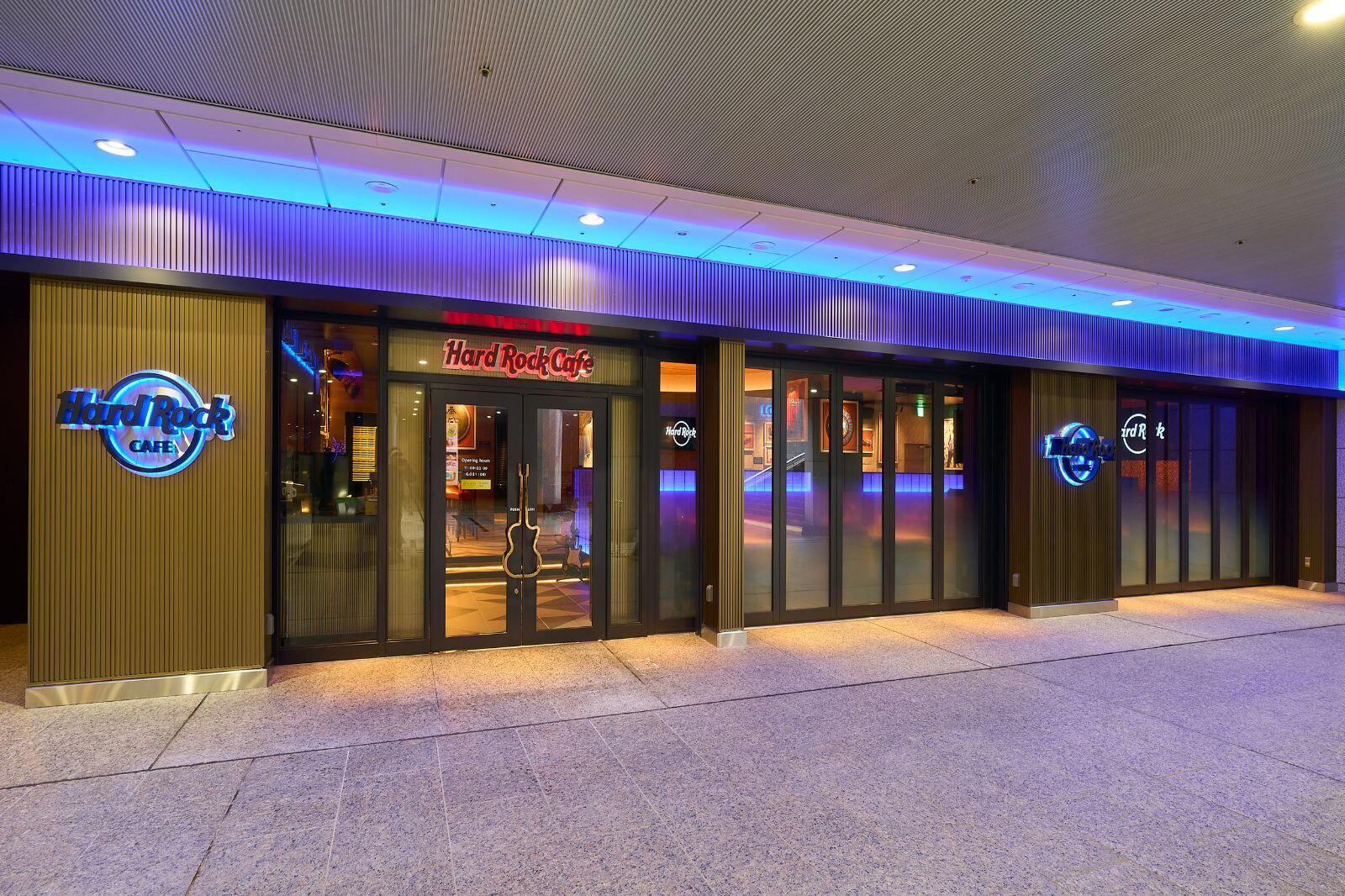 ハードロックカフェ 横浜店 restaurant in Yokohama, Japan