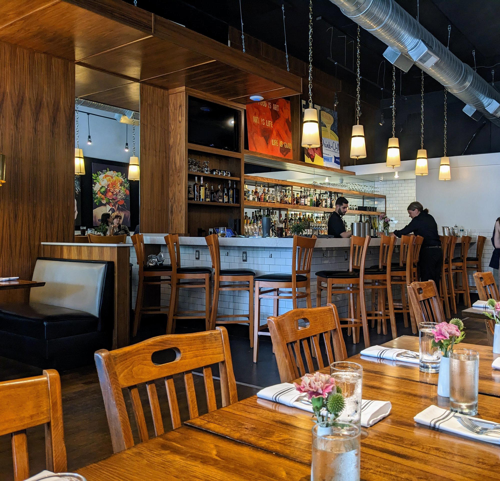 Oddfellows Restaurant restaurant in Chagrin Falls, United States