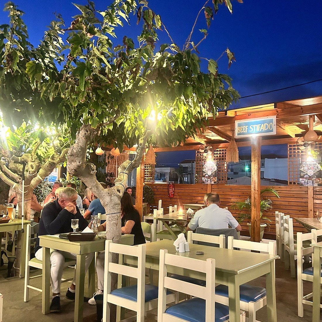 Knossos Greek Taverna Gouves restaurant in Gouves, Greece