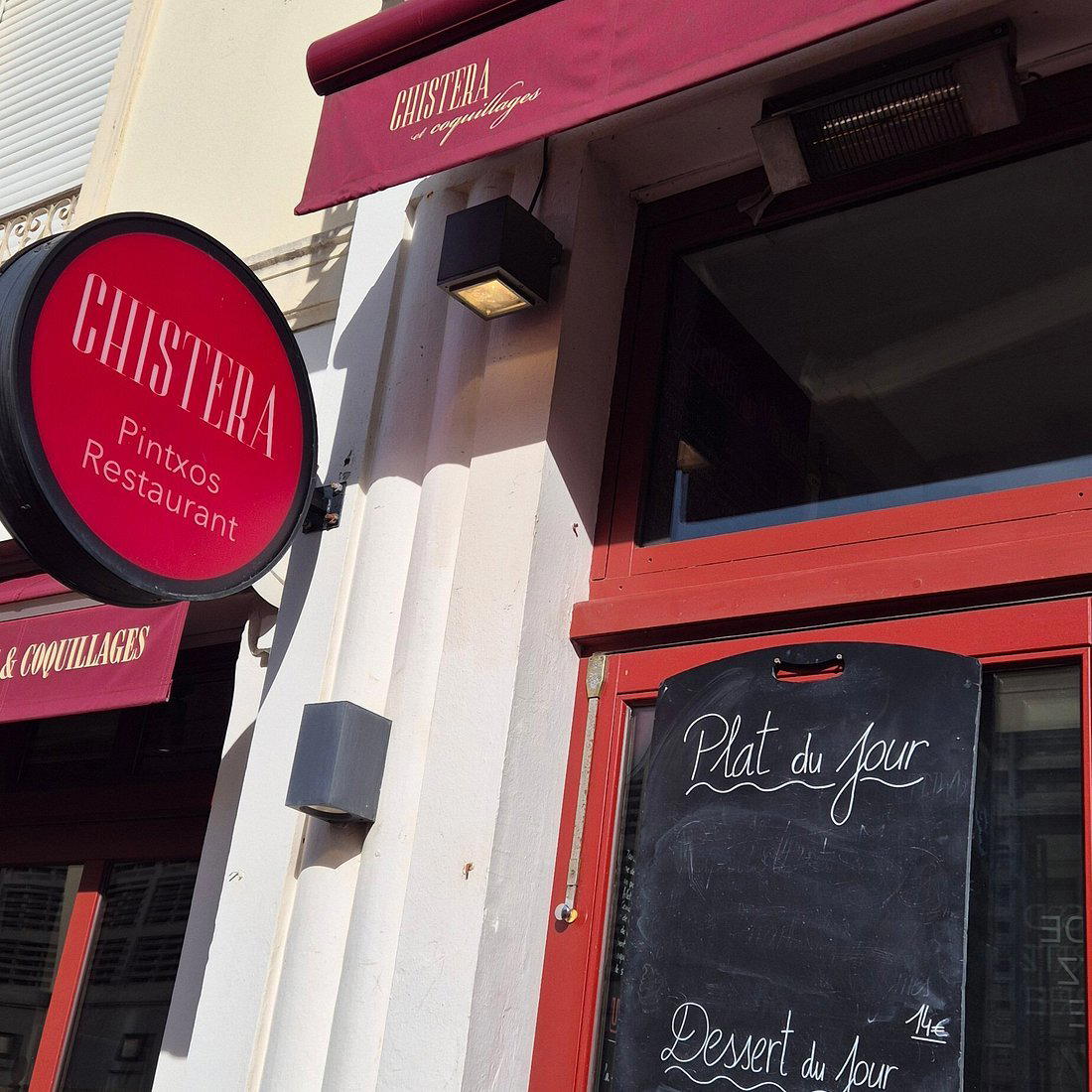 Chistera & Coquillages restaurant in Biarritz, France