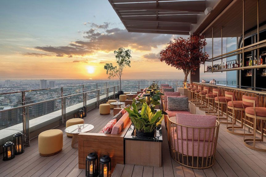 Solaire Resort North – The Lounge, Restaurant in Quezon