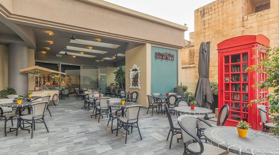 Talk of Town Café, Restaurant in Sliema
