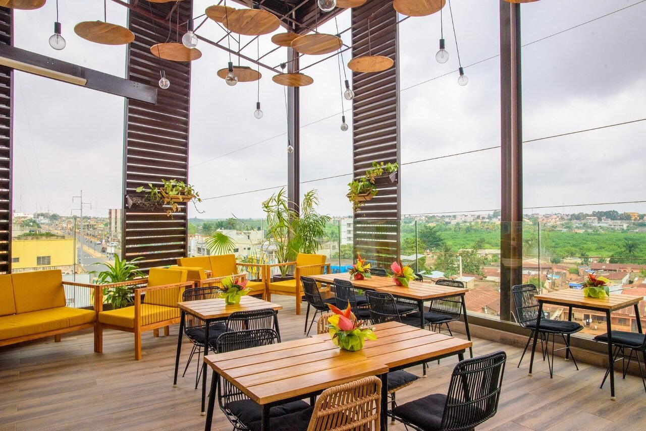 ART Residence restaurant in Porto Novo