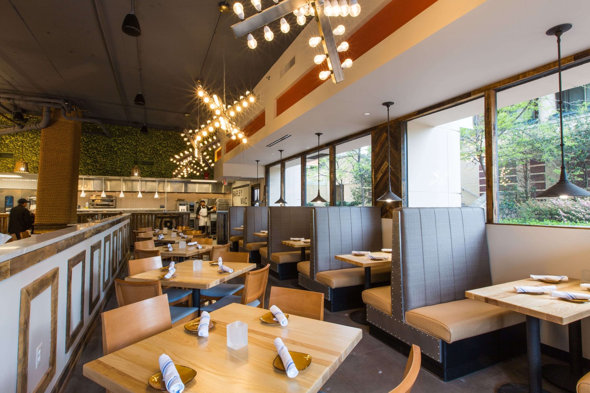 Barley Mac restaurant in Arlington, United States