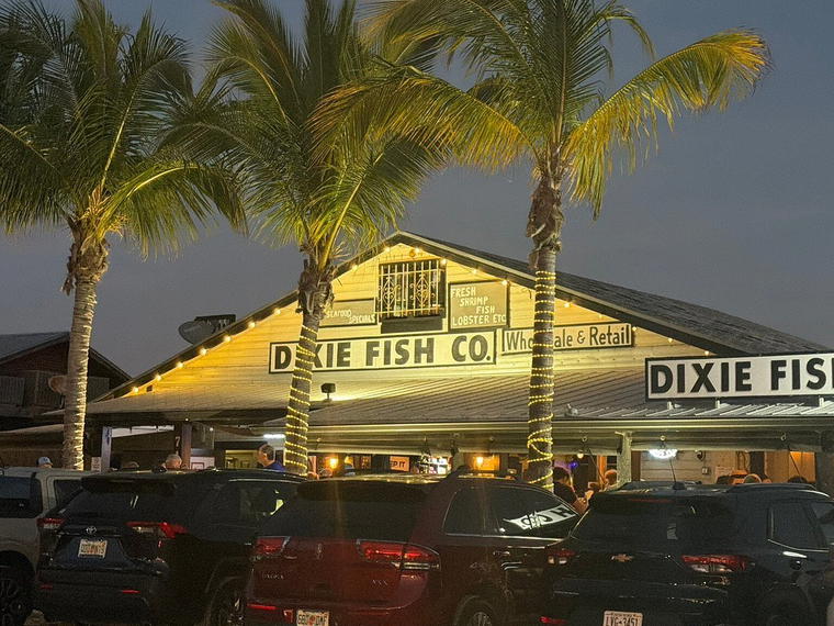 Dixie Fish Company, Fort Myers Beach, United States
