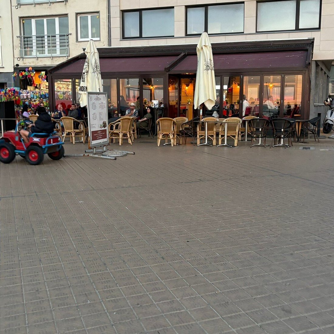 Le BORD'EAU restaurant in Ostend, Belgium
