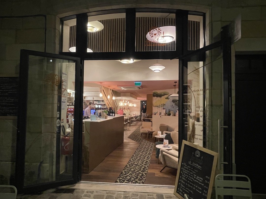 Verre Bouteille, Restaurant in La Rochelle