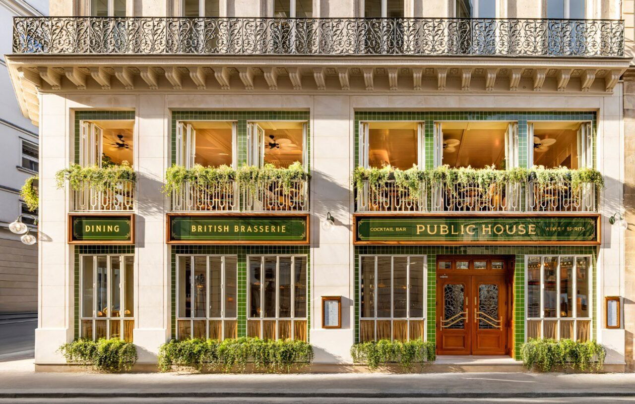 Public House, Restaurant in Paris