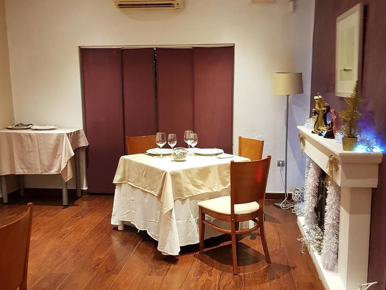Restaurant Lugaris, Badajoz, Spain