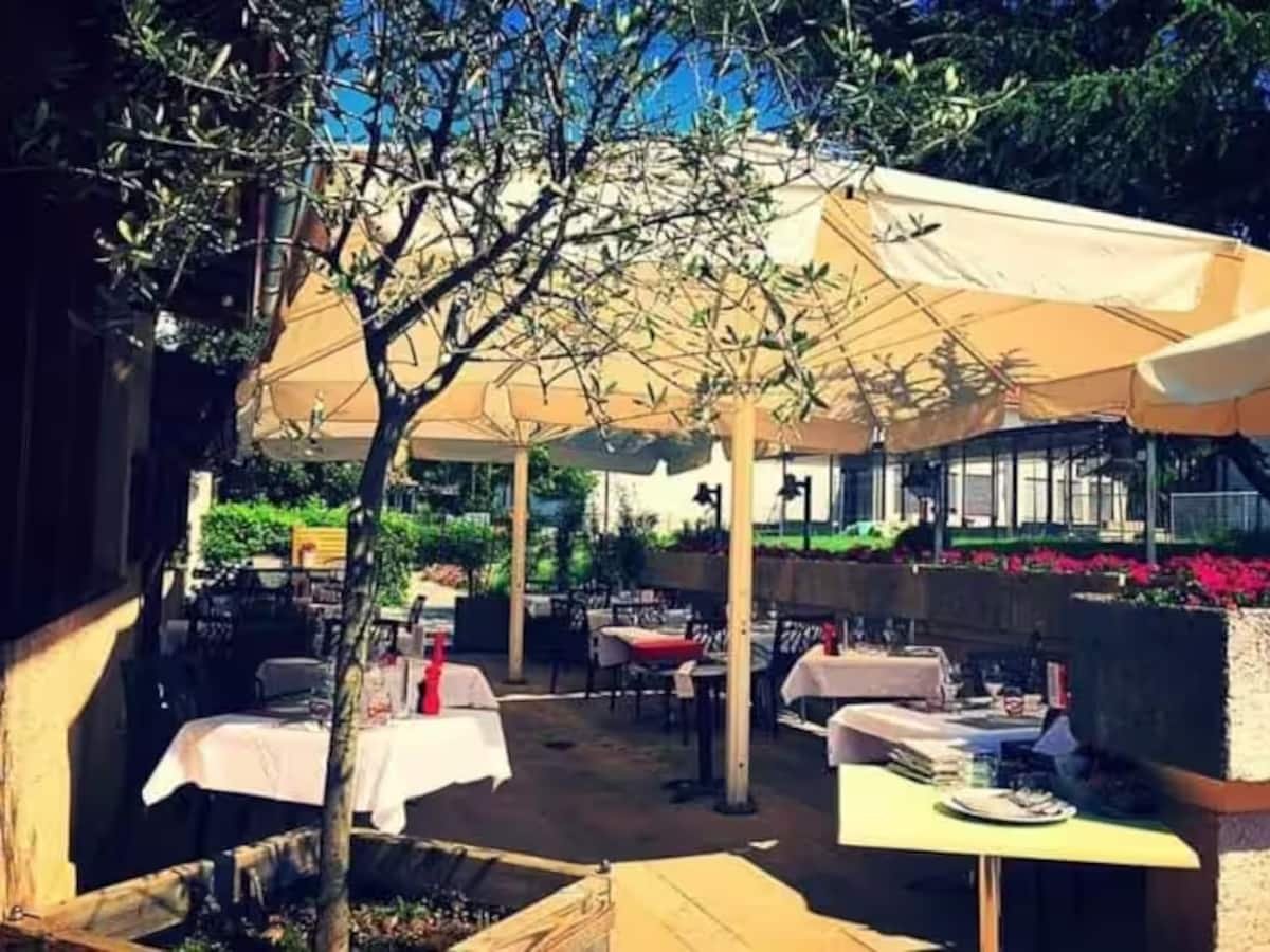 Auberge de Collex-Bossy restaurant in Collex, Switzerland