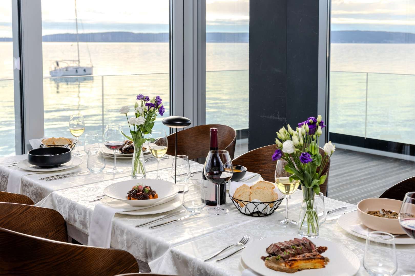 Spinnaker Marina Kaštela restaurant in Kastel Gomilica, Croatia