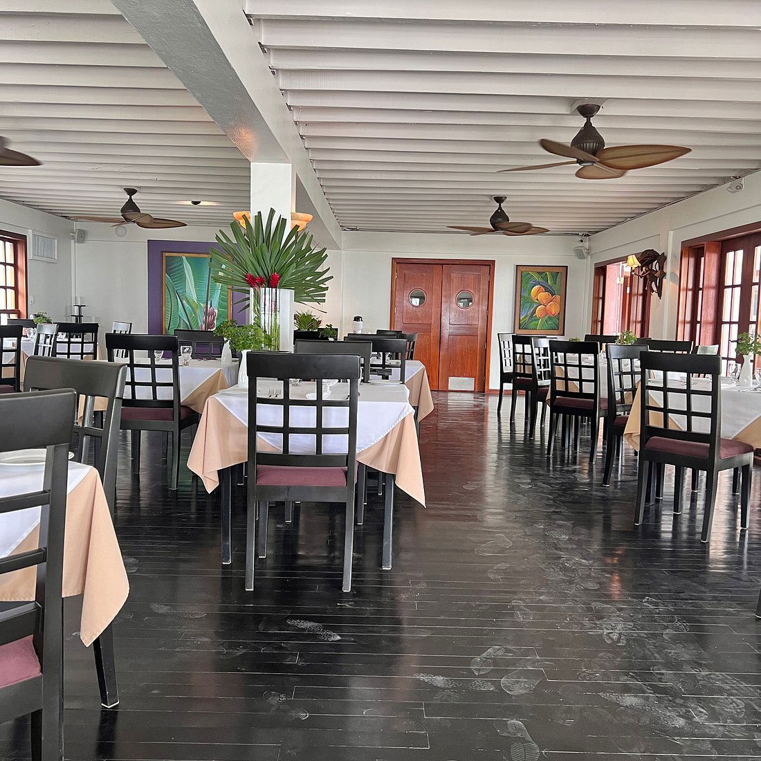 Palmilla Restaurant, Restaurant in San Pedro
