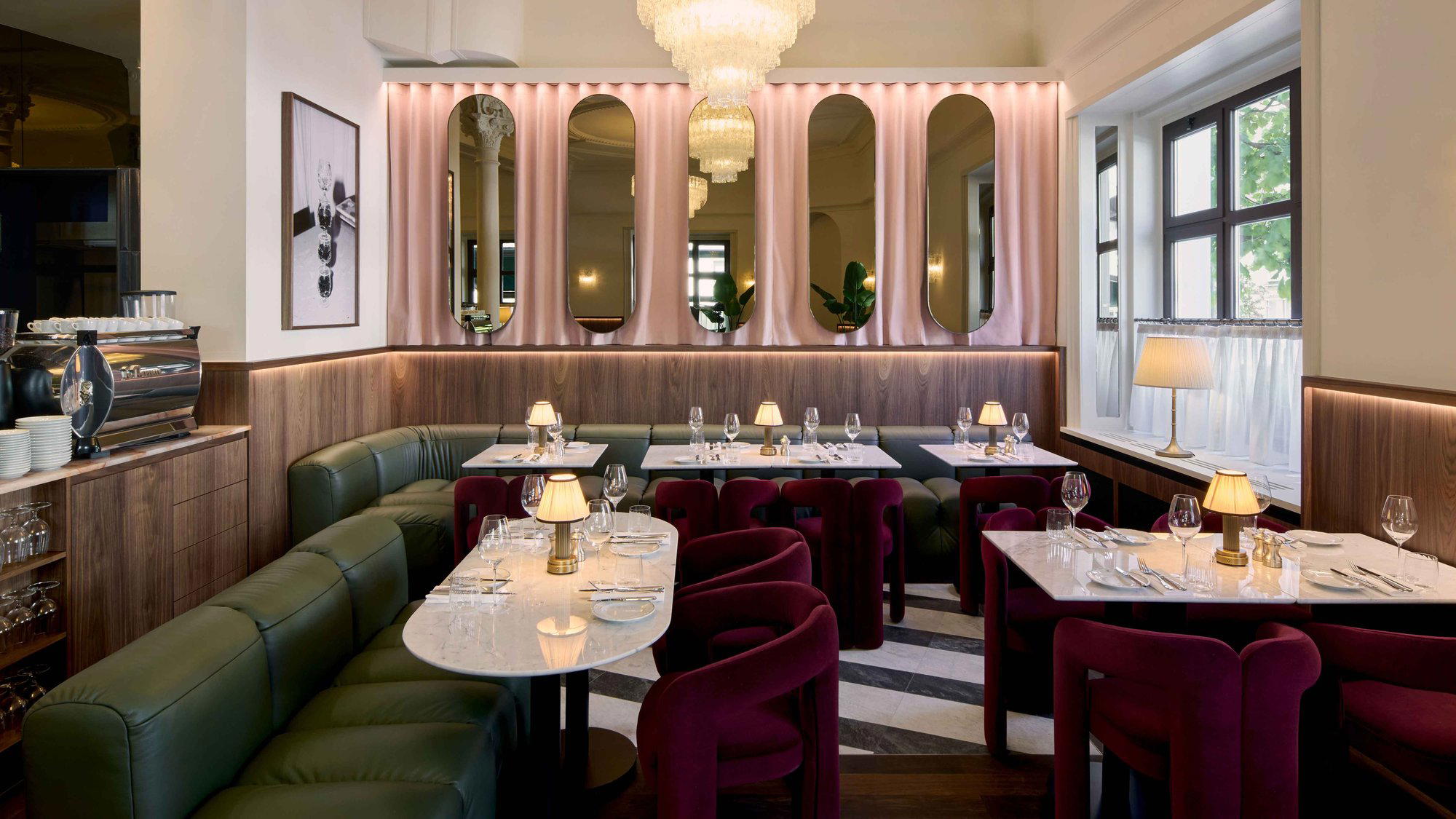 Capri Bistrot restaurant in Zürich, Switzerland