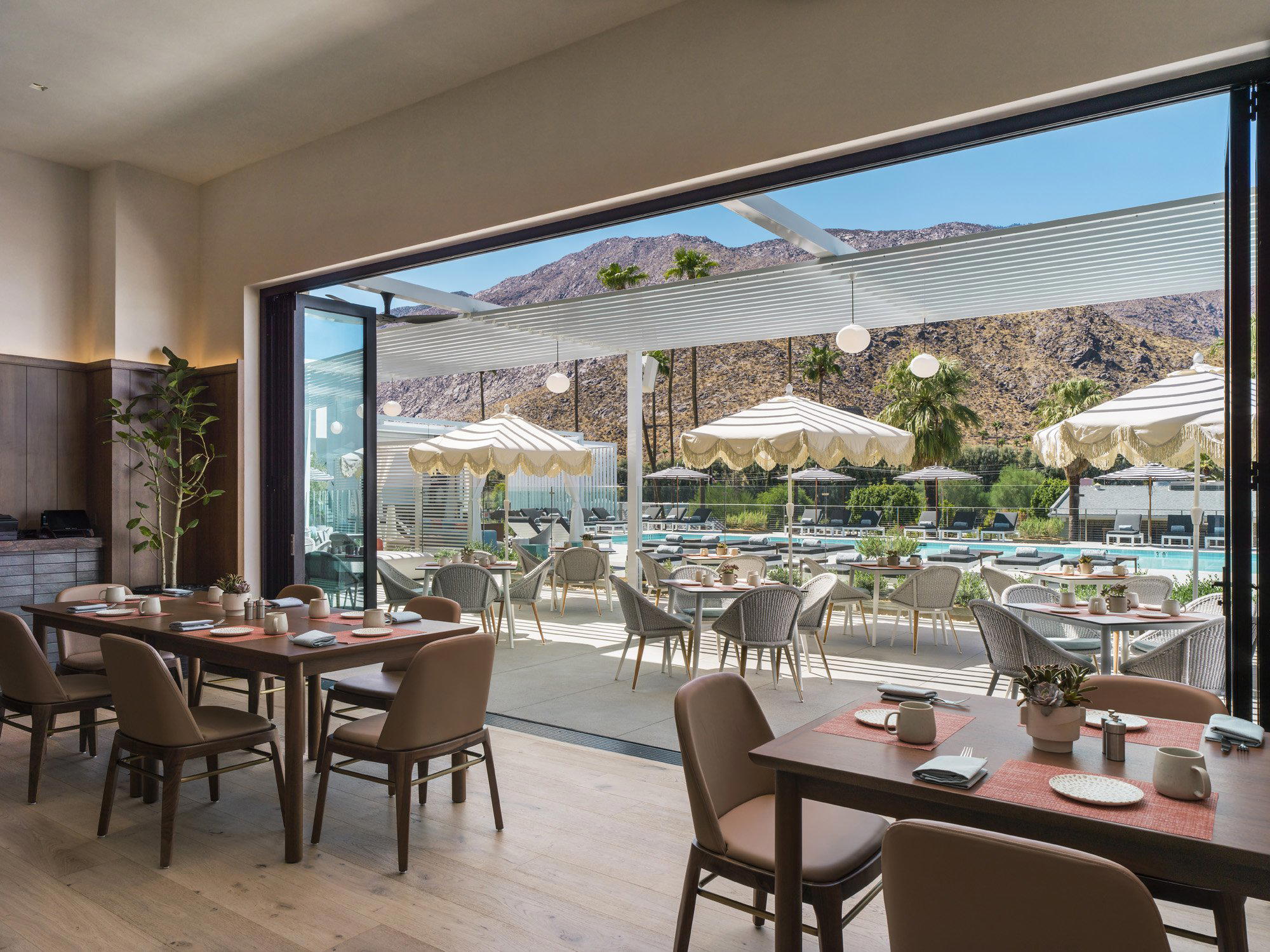 Lola Rose Grand Mezze