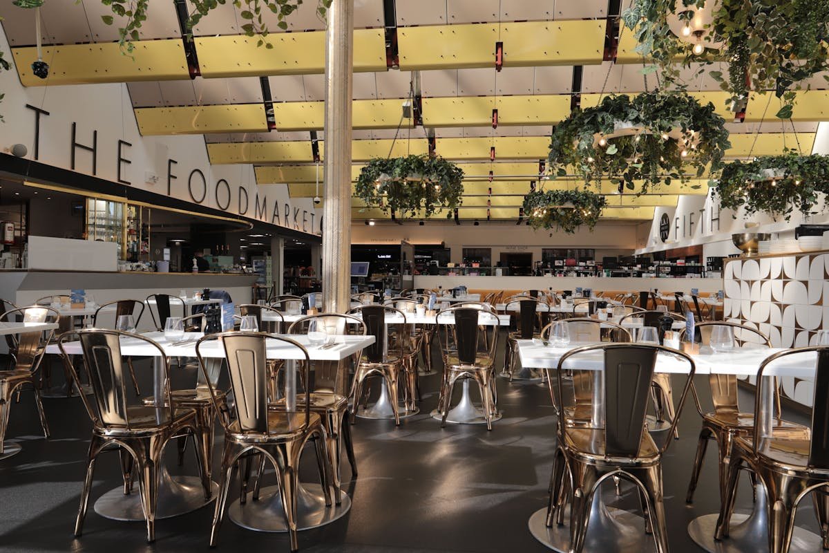 The Fifth Floor Cafe, Restaurant in London