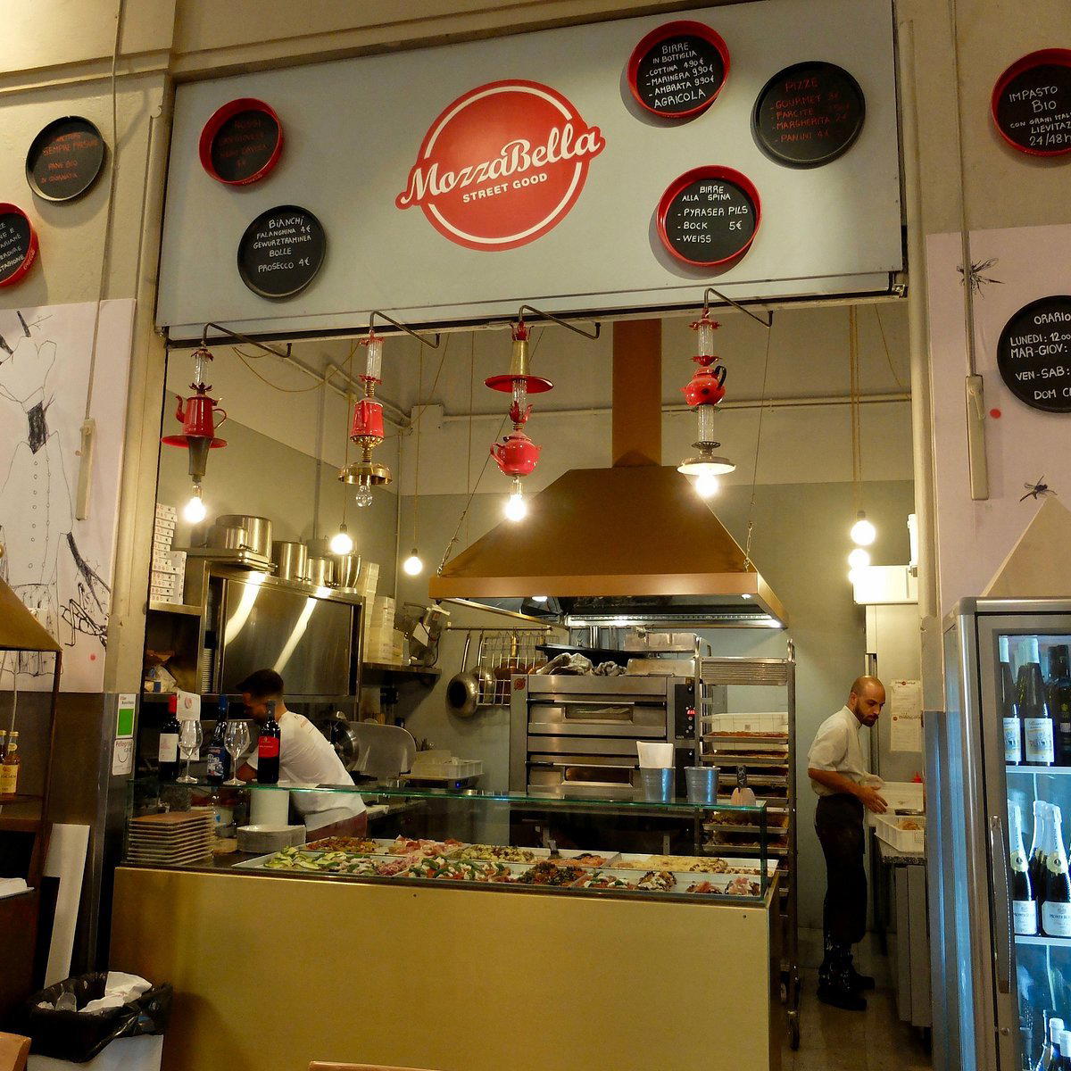 Mozzabella restaurant in Bologna, Italy