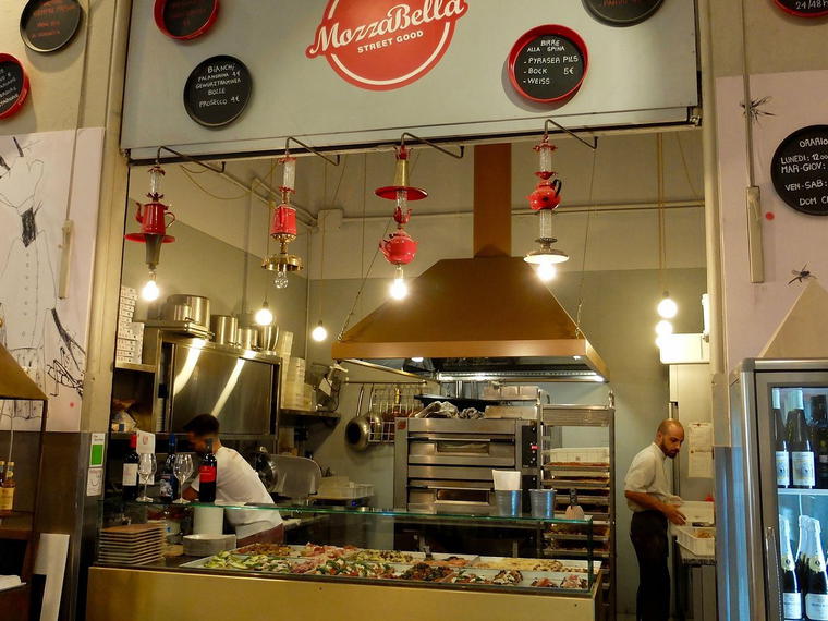 Mozzabella, Bologna, Italy