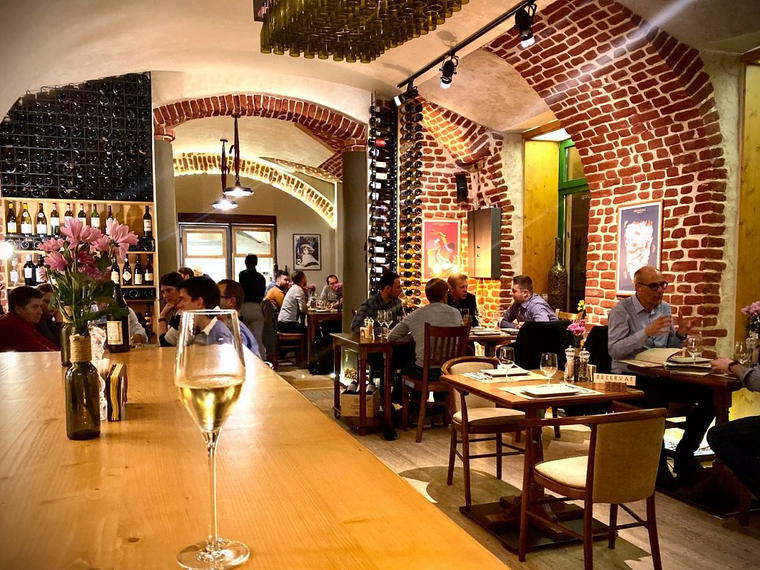 Restaurant Bun Timișoara, Timisoara, Romania