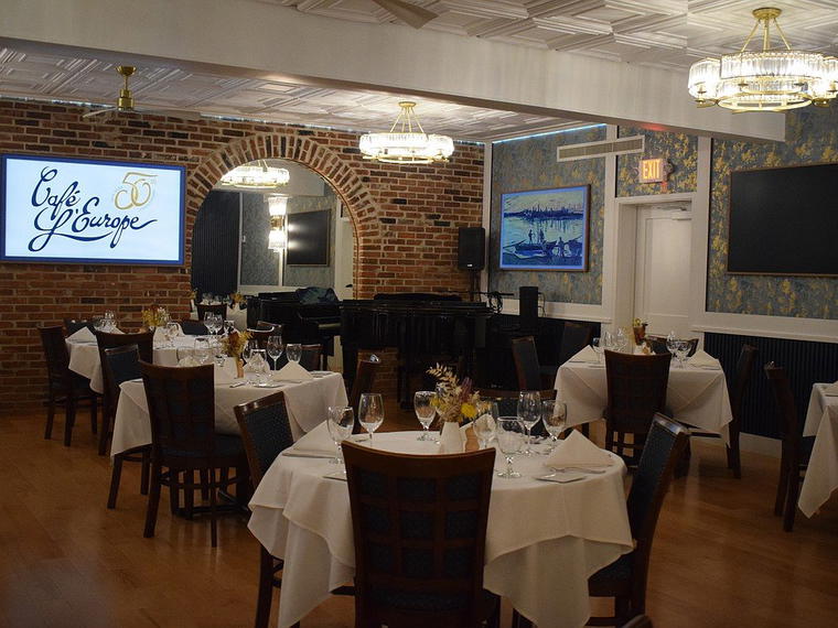 Café on St. Armands, Sarasota, United States