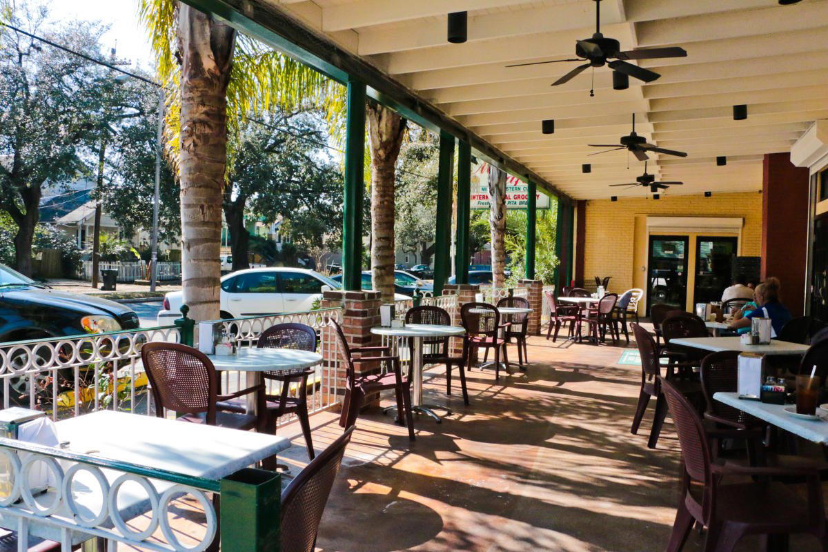Mona's Cafe restaurant in New Orleans, United States