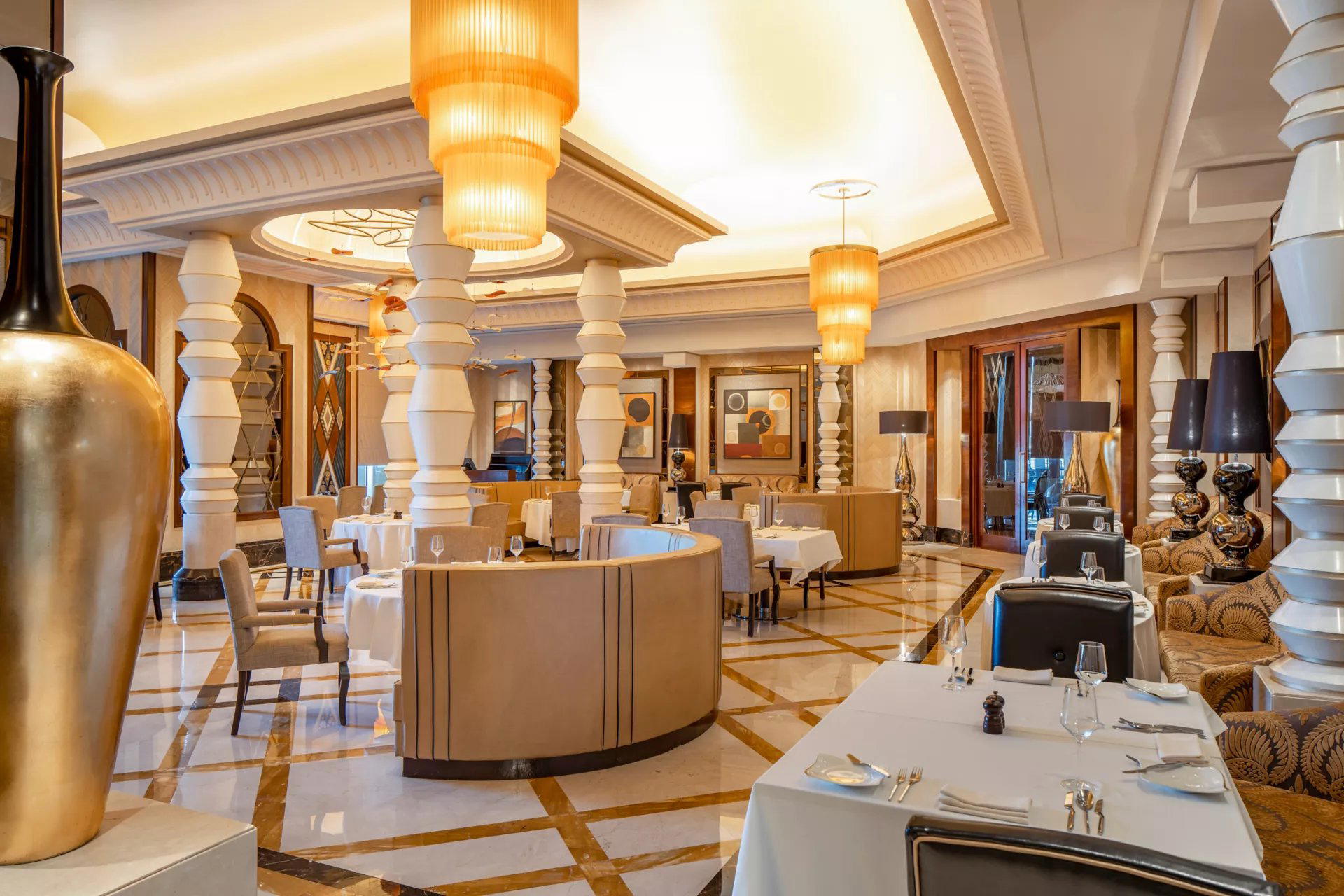 Al Majlis restaurant in Makkah