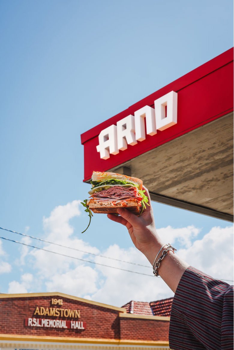 Arno Deli, Restaurant in Adamstown