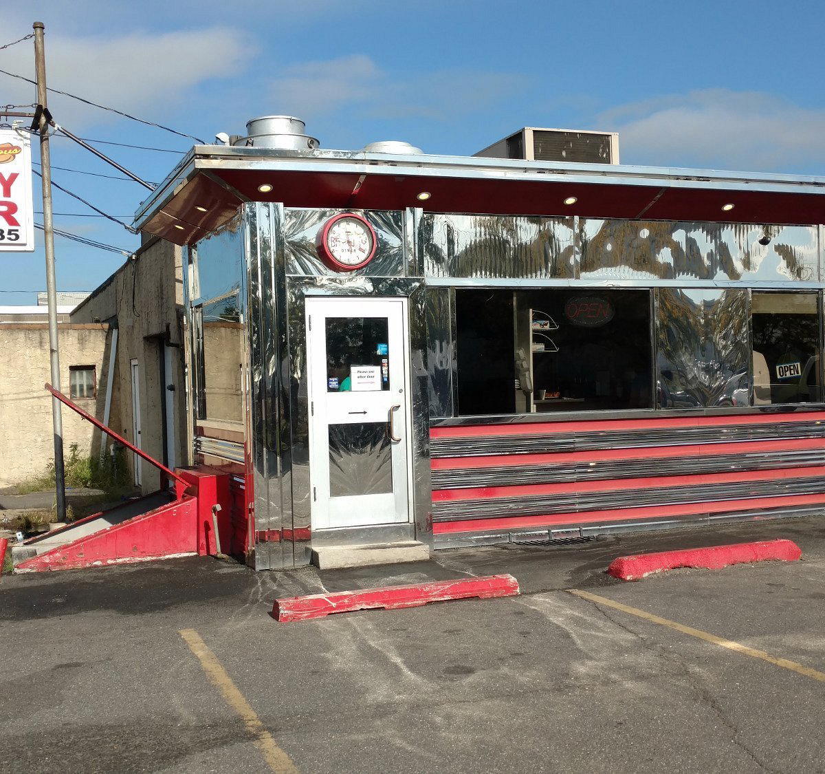 Johnny Prince's Bayway Diner, Linden, United States