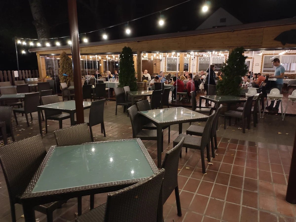 Kiskörössy Fish Tavern