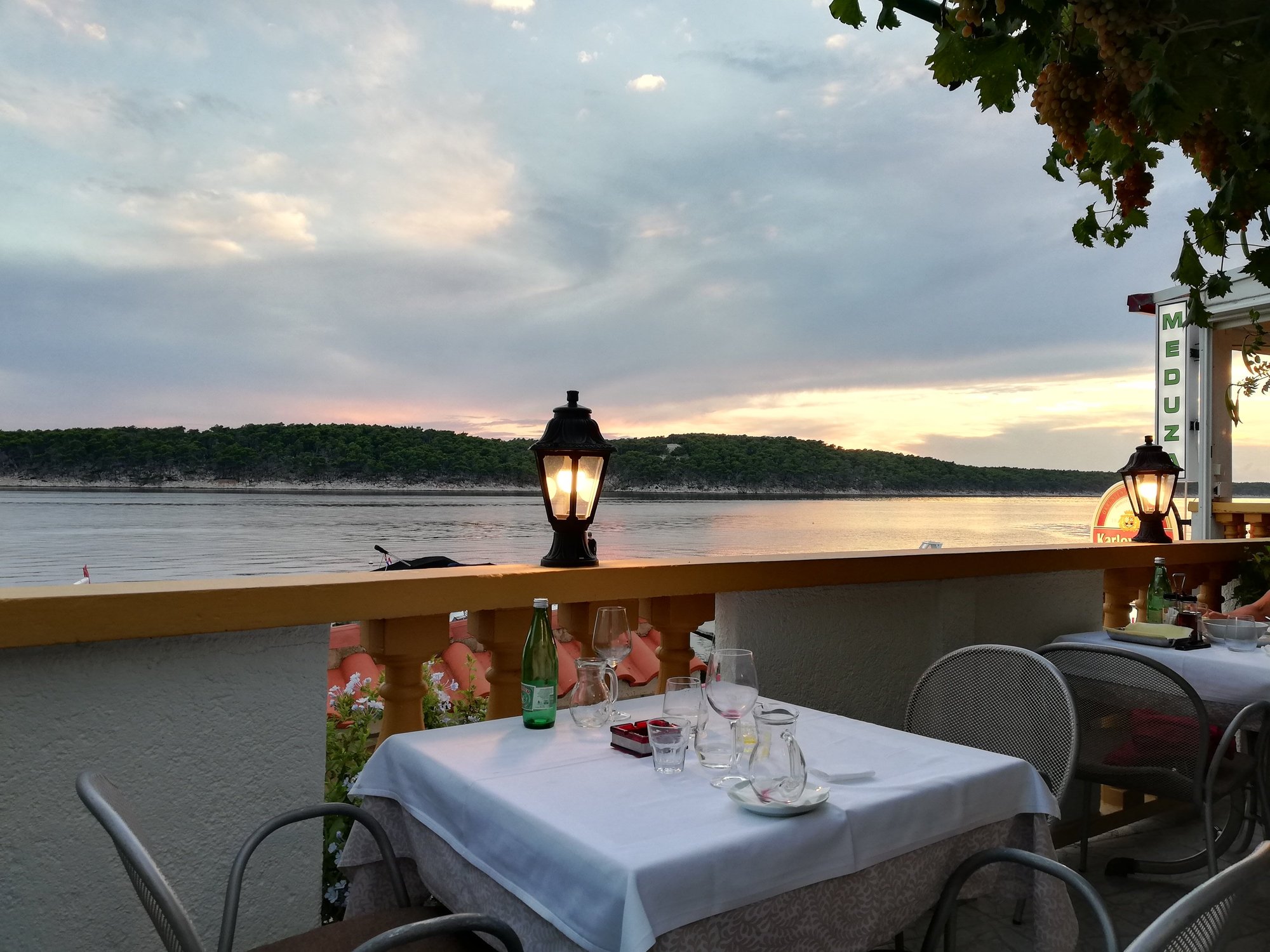 Barbat restaurant in Barbat Na Rabu