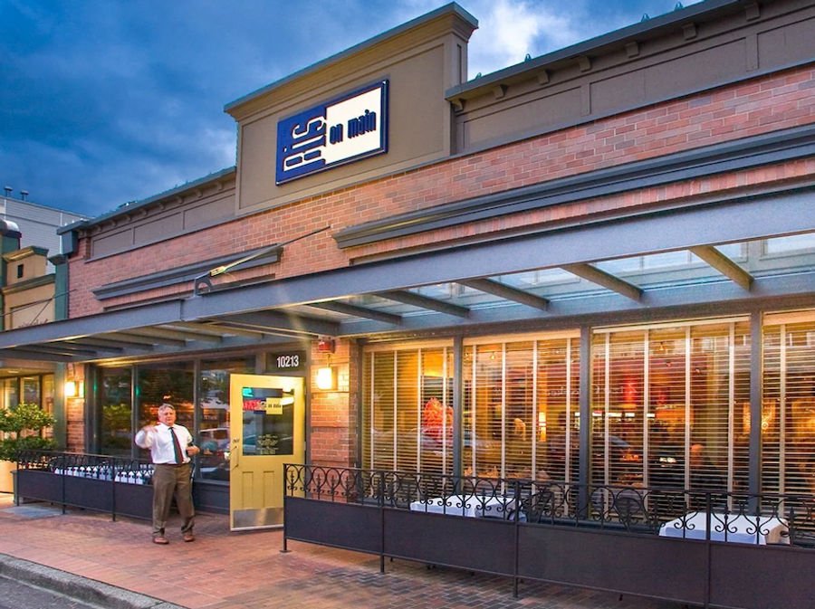 Bis on Main restaurant in Bellevue, United States