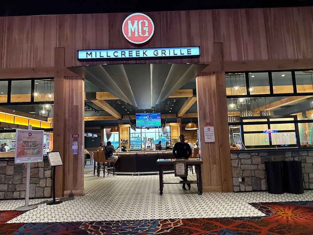 Millcreek Grille at Thistledown Racino, Restaurant in North Randall