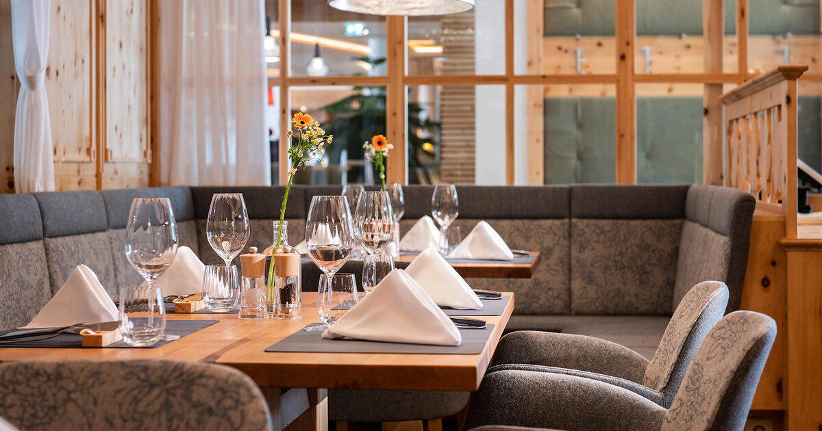 Dorfhotel Fasching restaurant in Fischbach, Austria