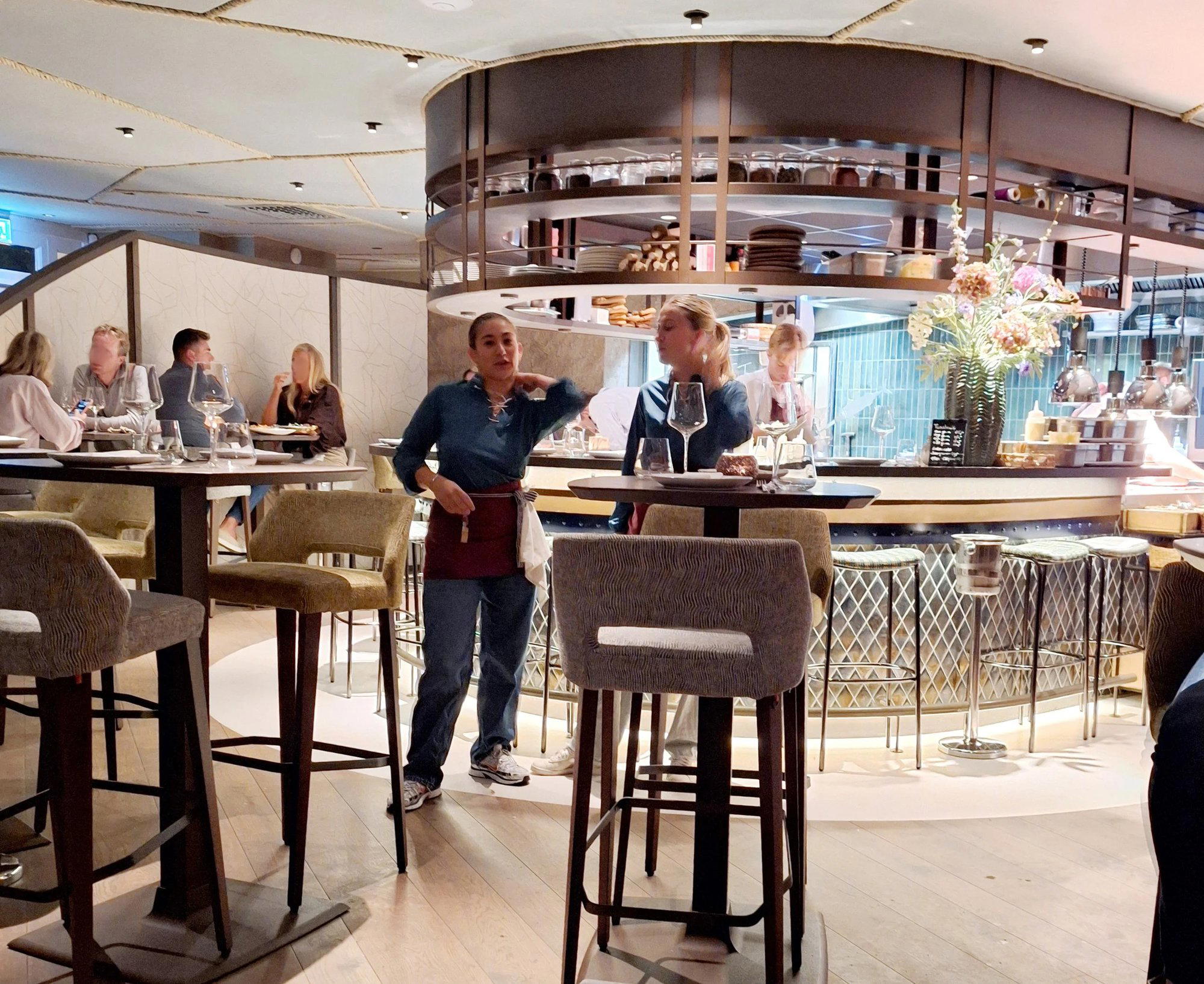 Glasz restaurant in Rotterdam, Netherlands