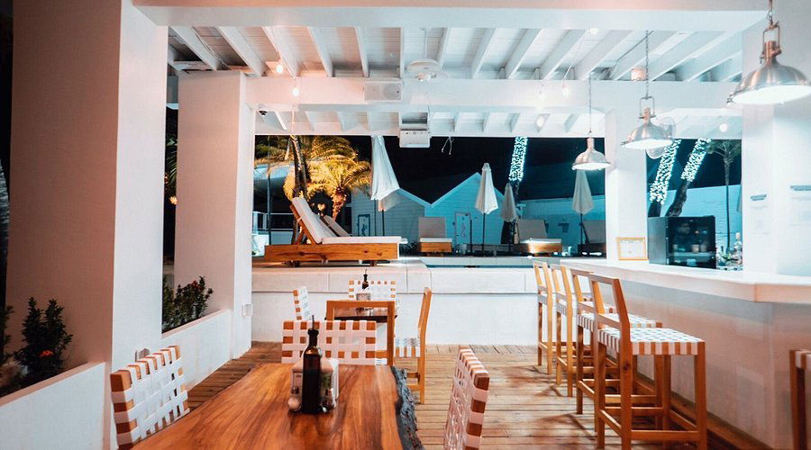 Luna Beach restaurant, Restaurant in Porec