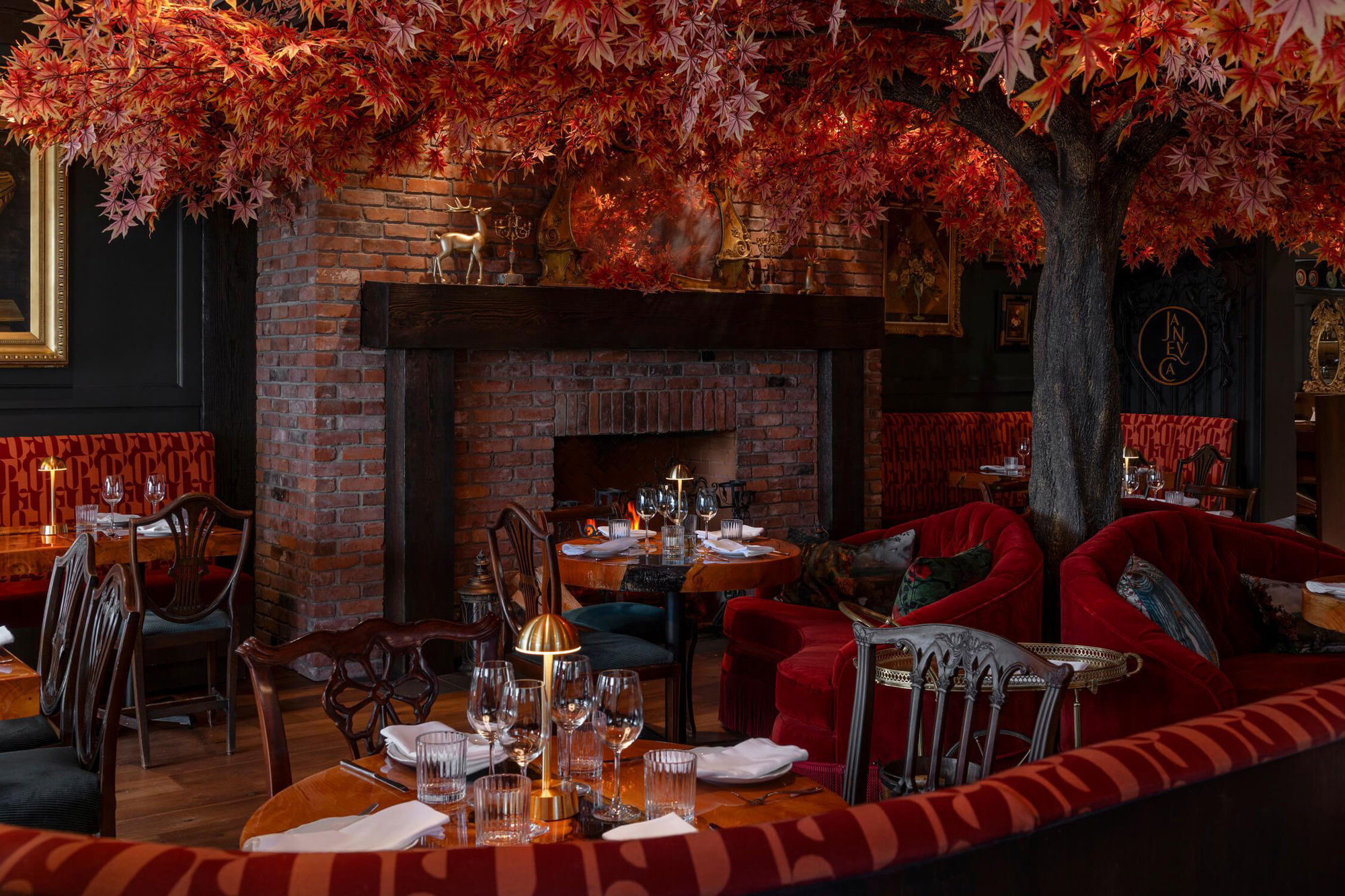 Janevca Kitchen at Rosemead House, Restaurant in Victoria