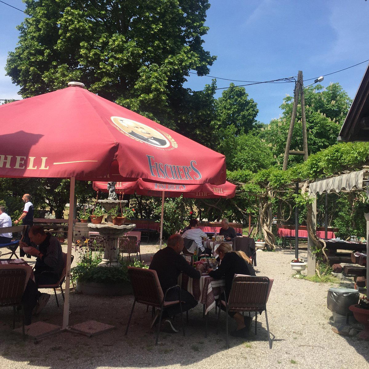 Izletište Suhina restaurant in Sveta Nedelja, Croatia