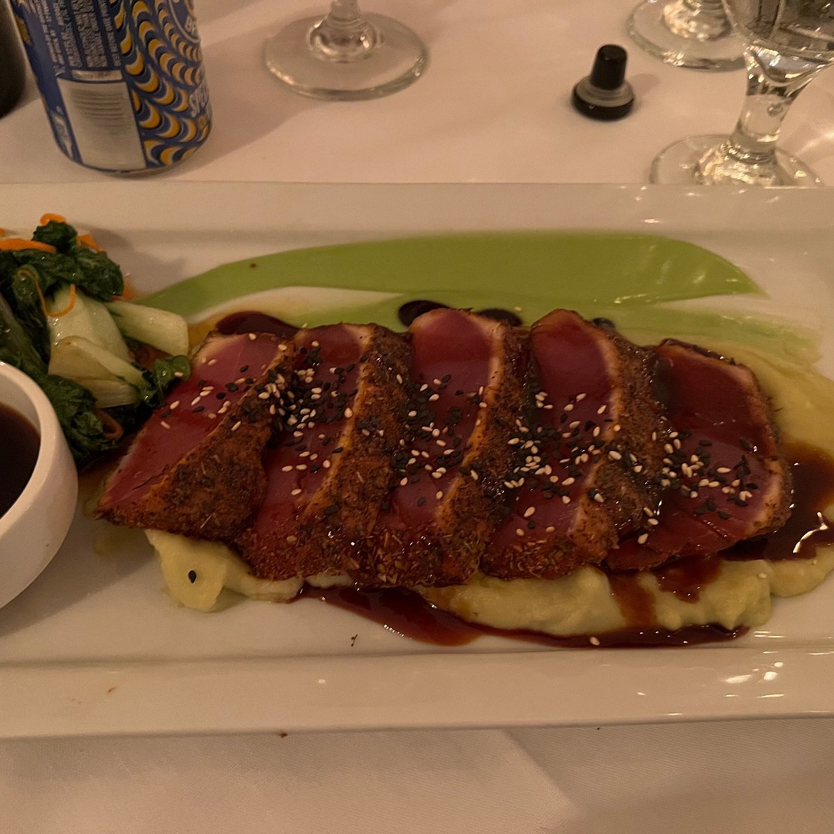 Dune 18 Restaurant, Restaurant in Ship Bottom