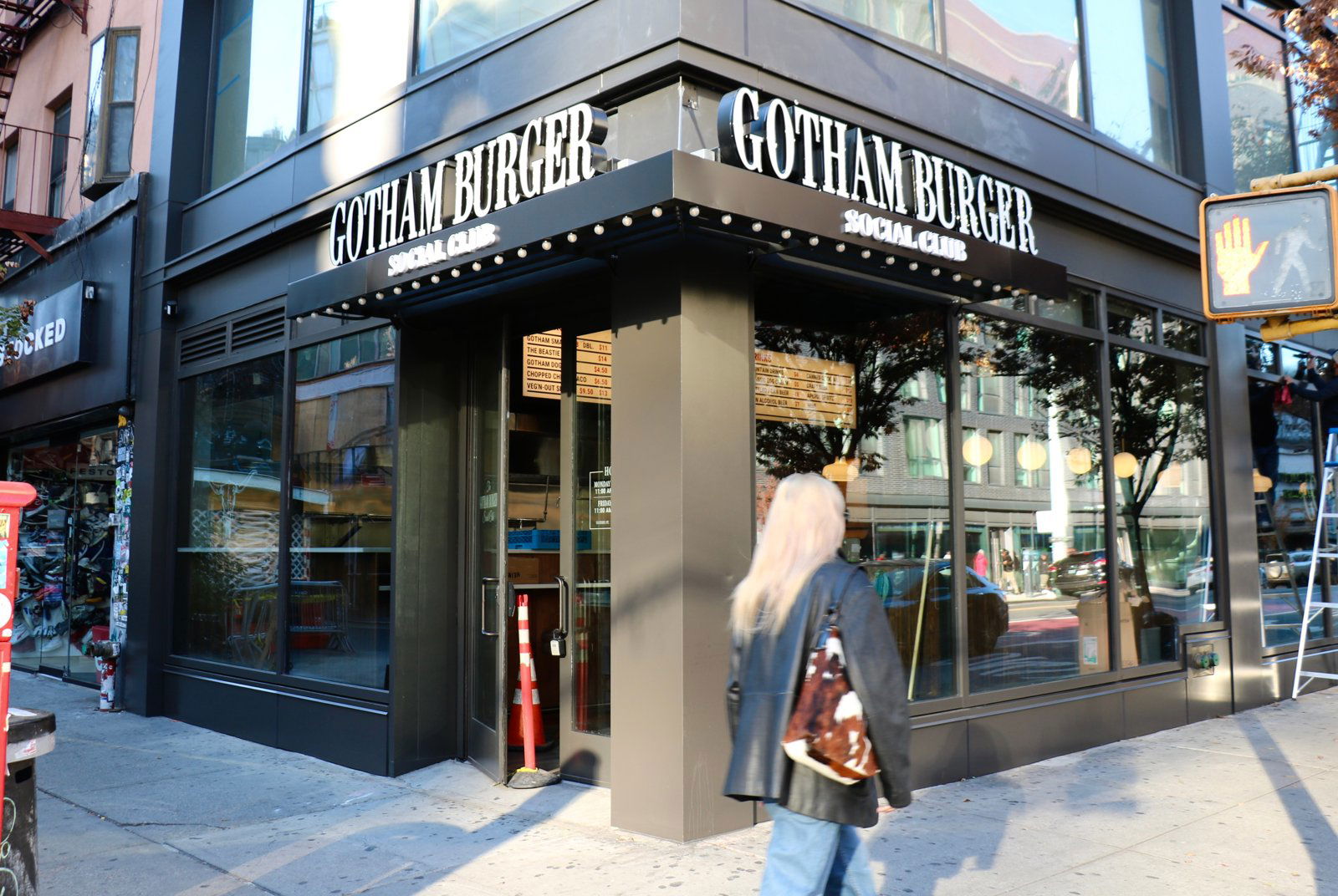 Gotham Burger Social Club, Restaurant in Manhattan