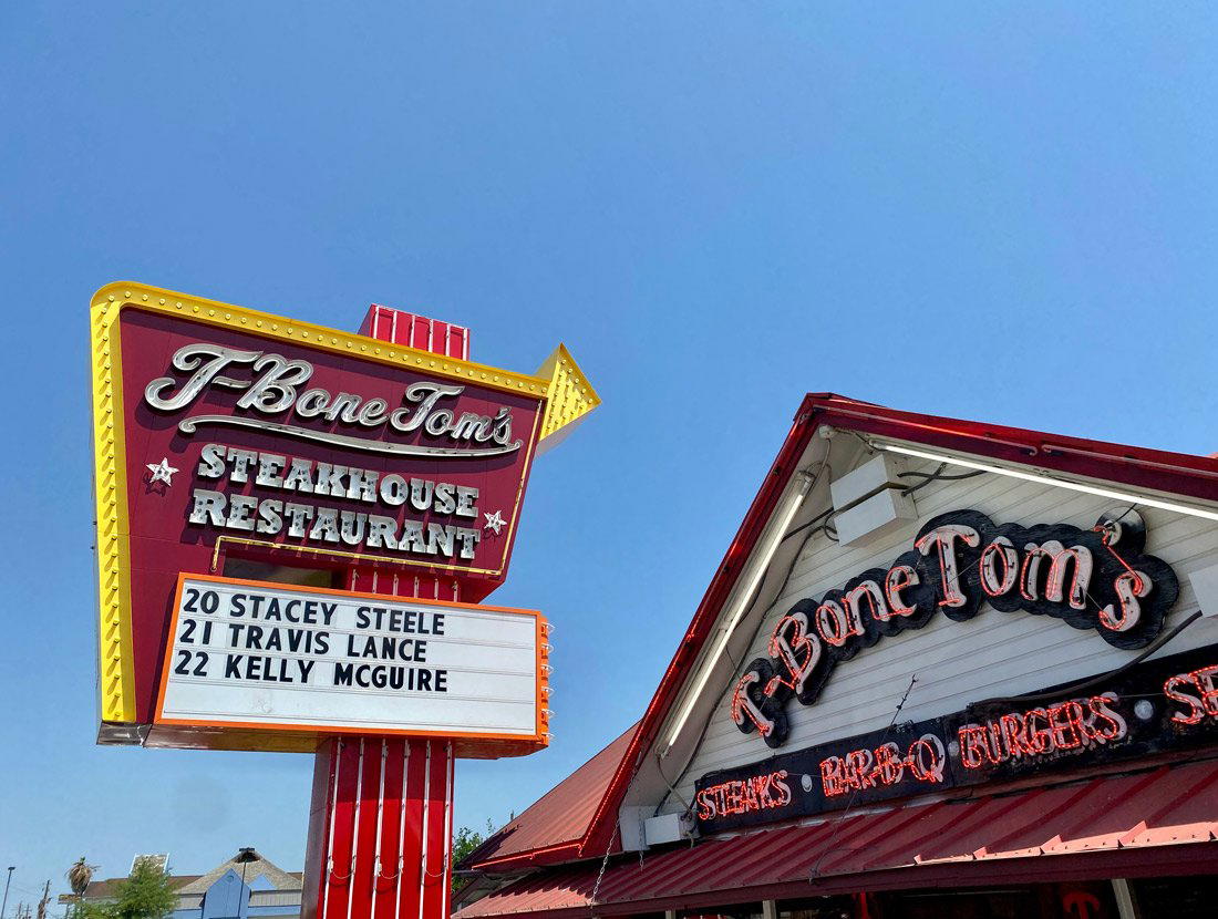 T-Bone Tom's restaurant in Kemah, United States