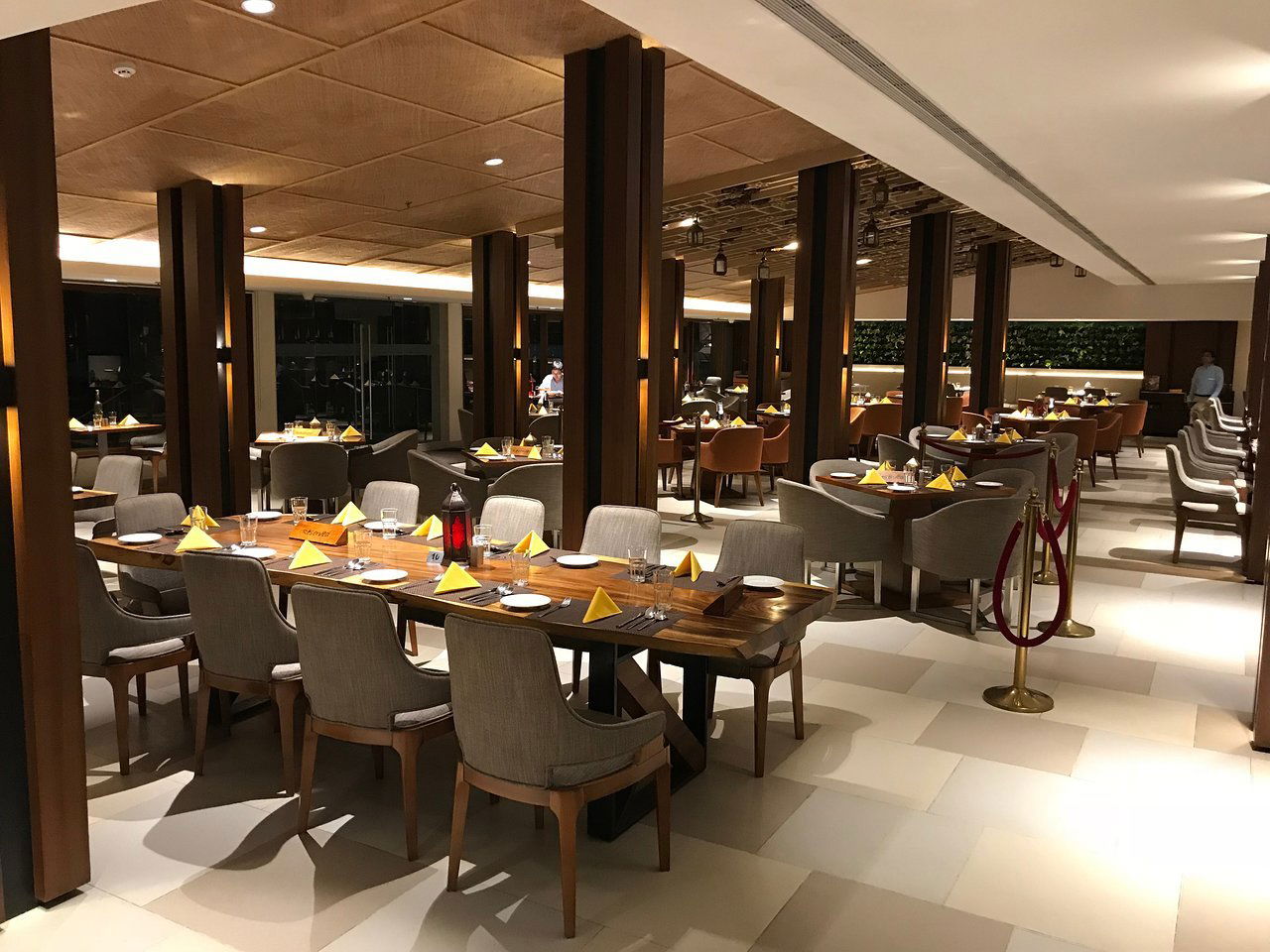 High Tide, Restaurant in Mumbai