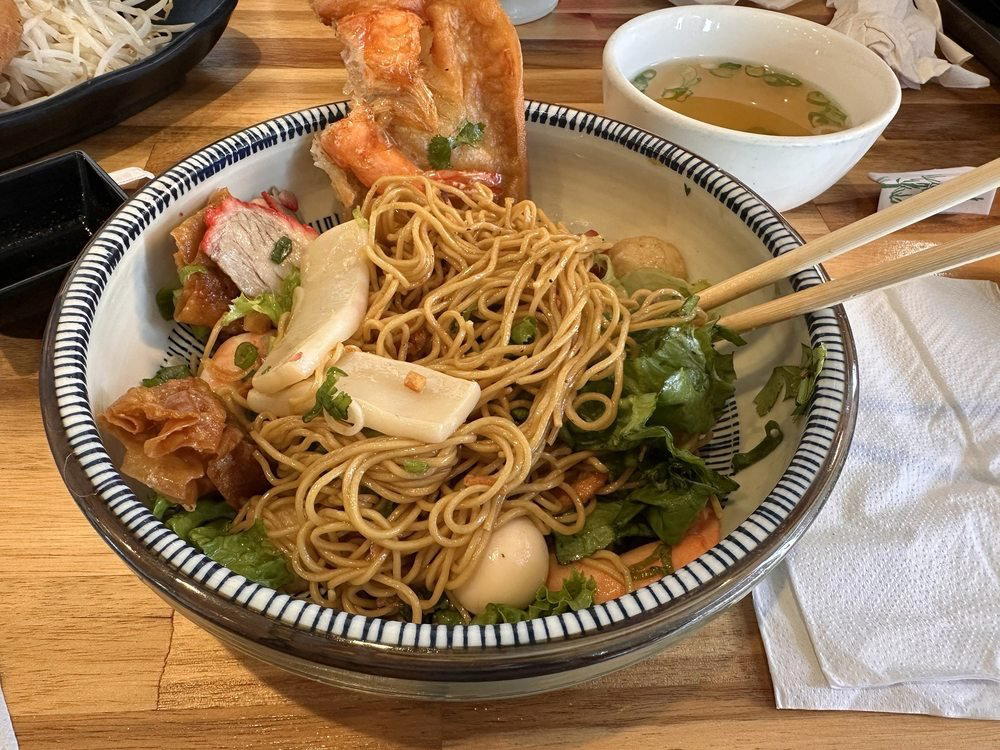 Yummy Egg Noodle - 10% OFF 2PM -5PM, Party Trays, Group 5 or more - 10 Meals, Get 1 FREE restaurant in Santa Ana, United States