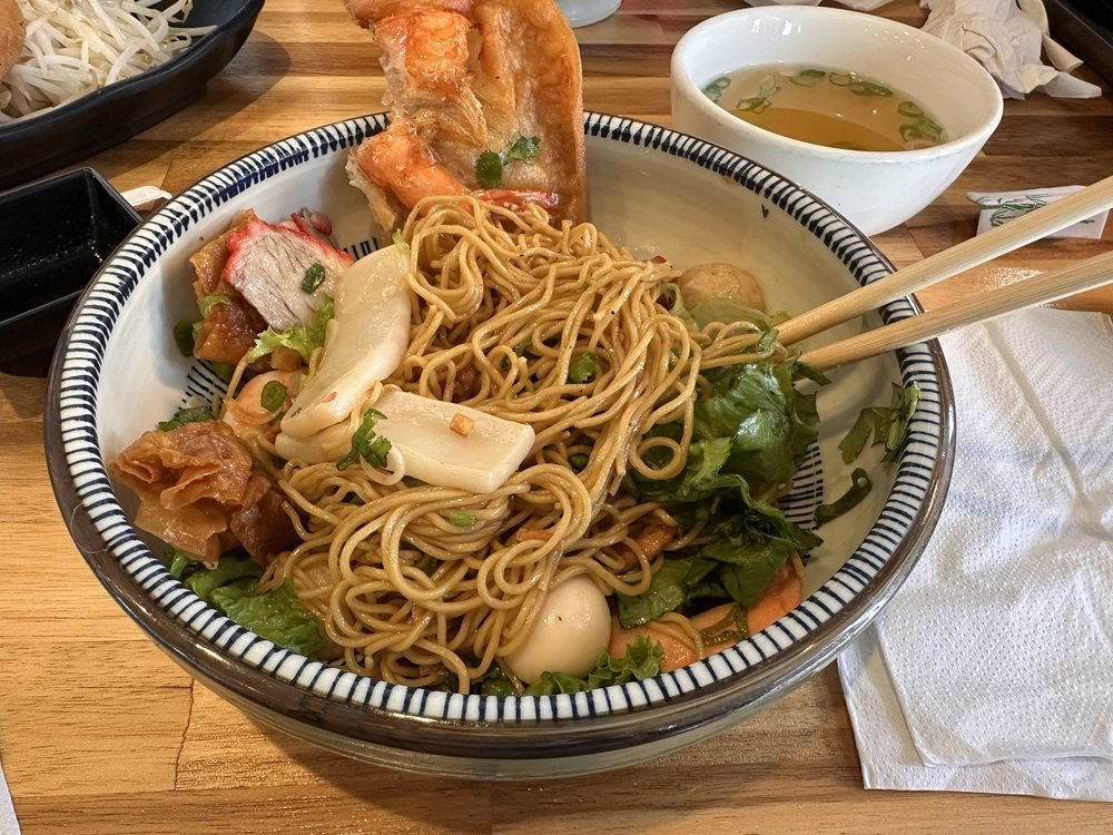 Yummy Egg Noodle - 10% OFF 2PM -5PM, Party Trays, Group 5 or more - 10 Meals, Get 1 FREE, Restaurant in Santa Ana