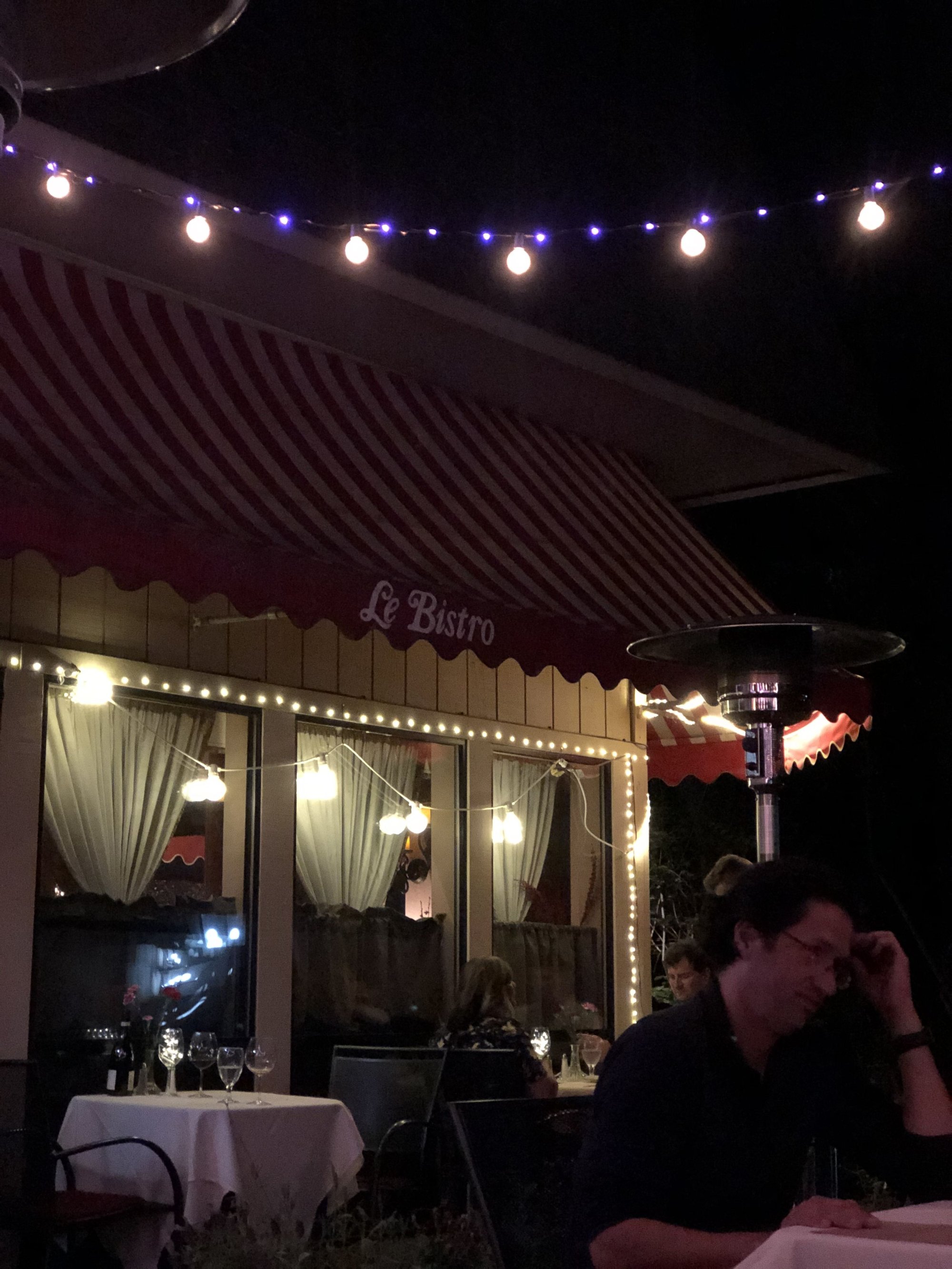Le Bistro