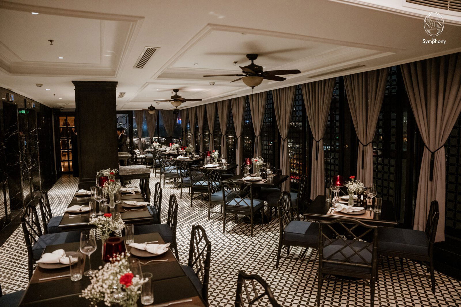 The Symphony Restaurant, Restaurant in Hanoi