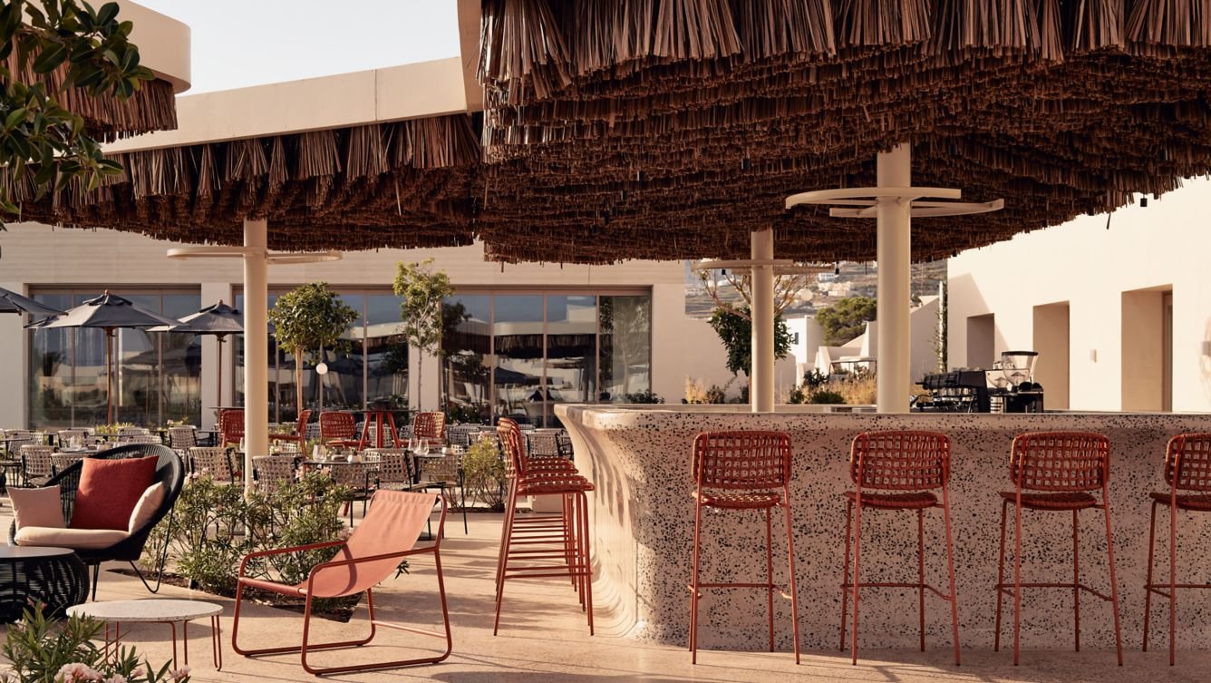 NOŪS Pool Bar & Restaurant